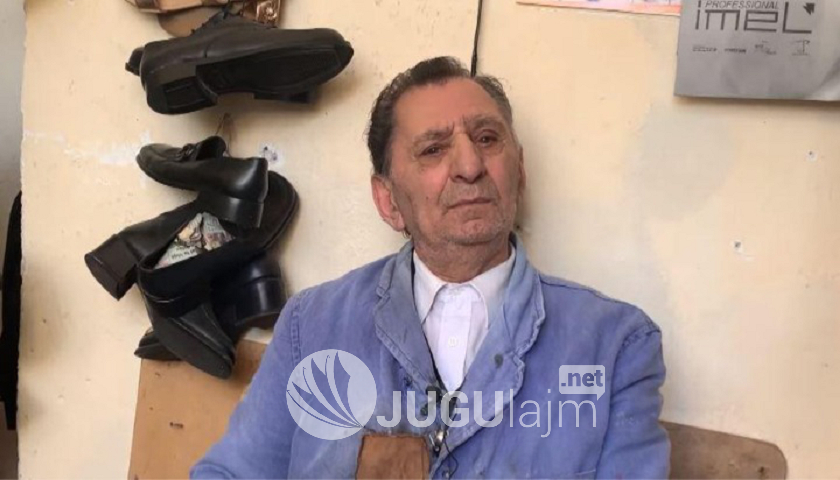 Petrit Koçollari, 82-vjeçari gjirokastrit që ende ushtron zanatin e këpucarit